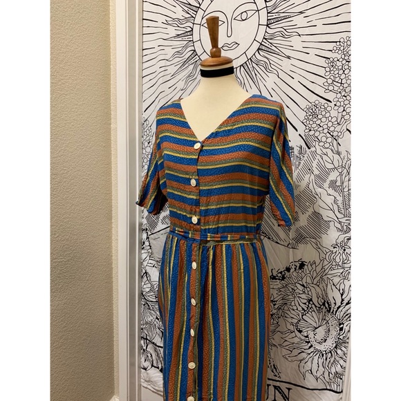 🌈 SOLD Amazing Vintage stripes dress - Picture 4 of 11